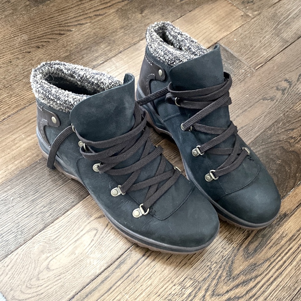 Merrill Boots